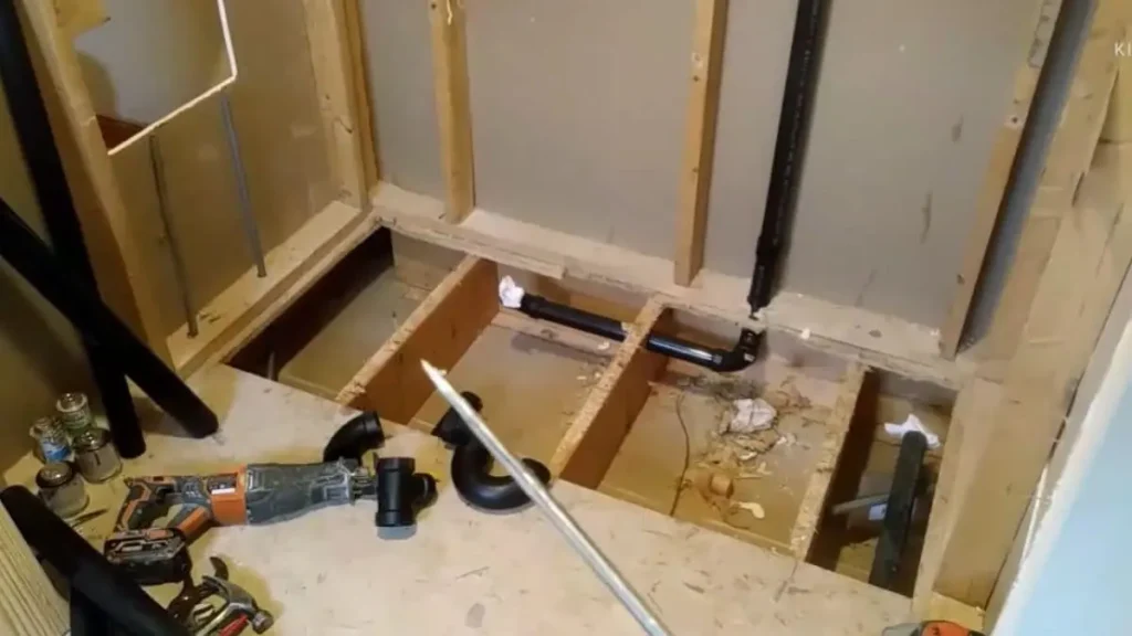 How to Reinforce Floor Joists for Plumbing