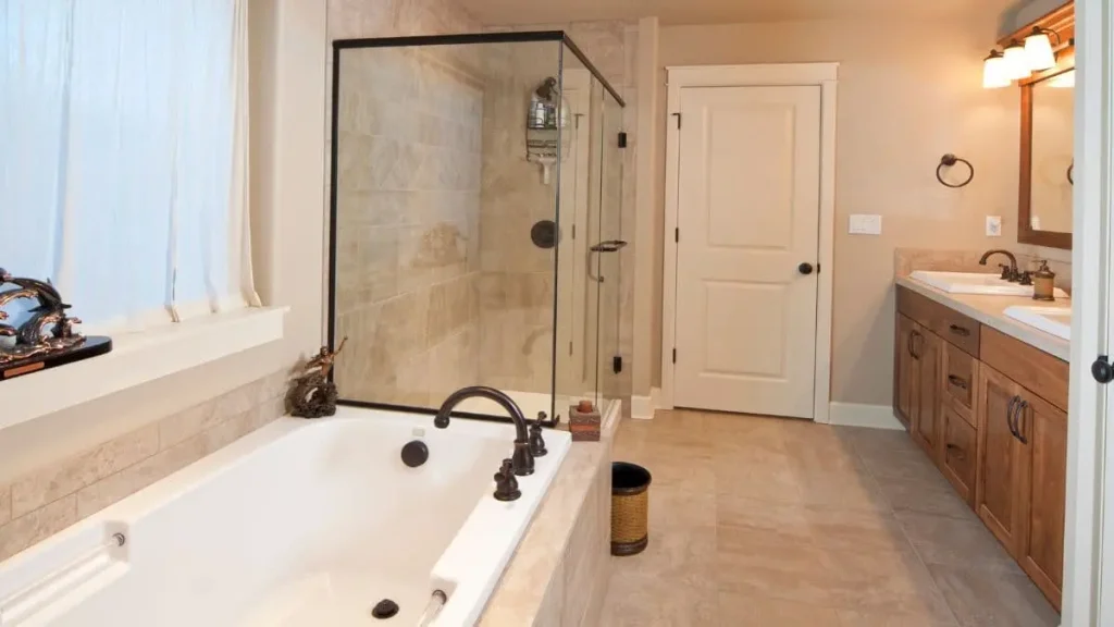 Common mistakes in dividing the bathroom into two