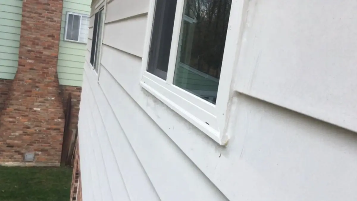 Replacing Windows With Aluminum Siding