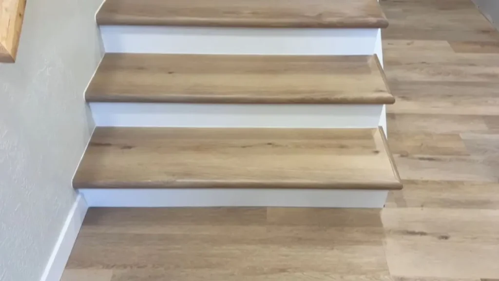 How to Match Stairs to Vinyl Flooring