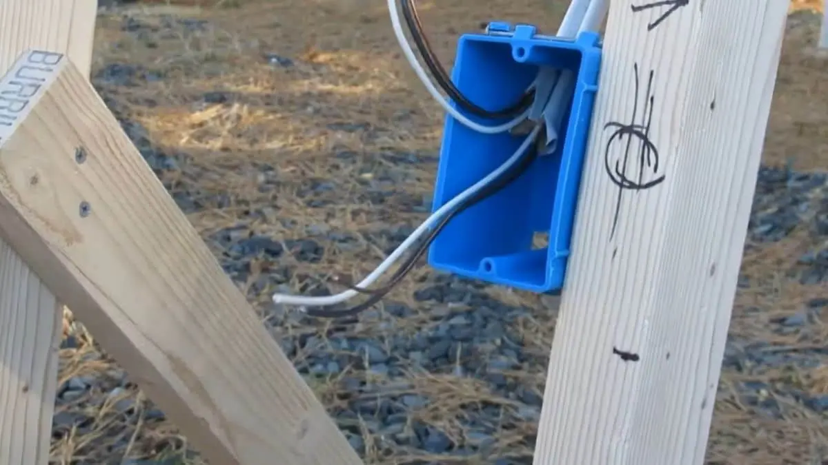 How to Strip Romex Wire