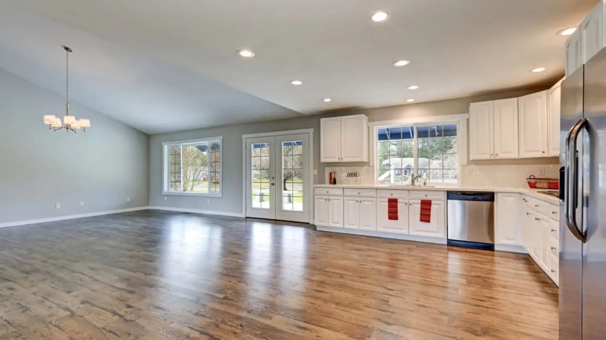 Laminate Flooring Ideas for Kitchen